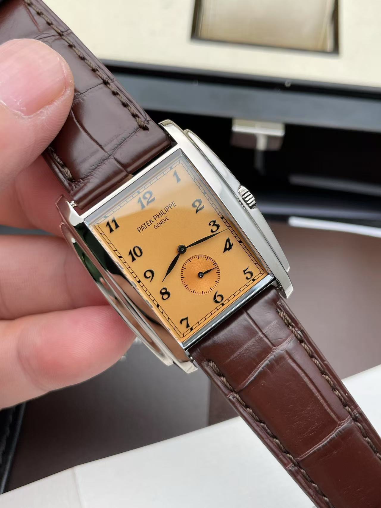  Patek Philippe